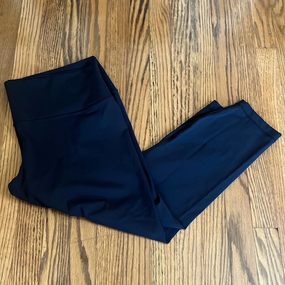 Lululemon Women’s Crop Black Leggings
